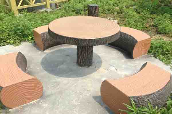 仿木桌（zhuō）凳