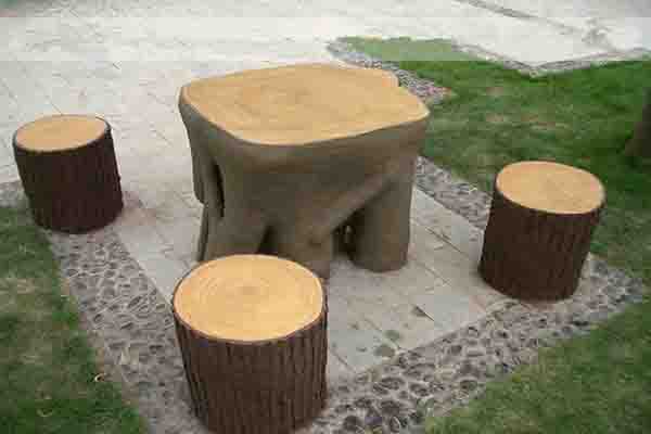 仿木（mù）桌凳