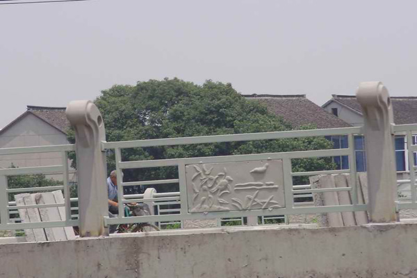 複合（hé）式欄杆