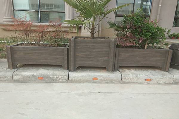 仿（fǎng）木花箱