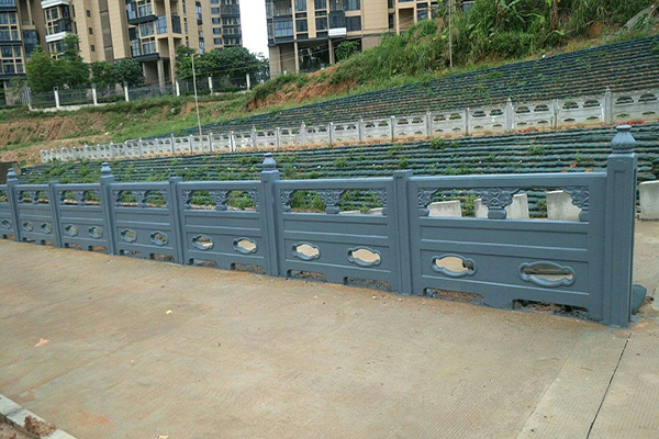 仿石欄（lán）杆