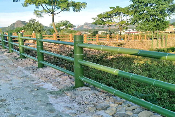 仿竹（zhú）欄杆