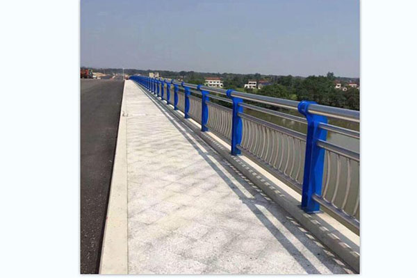 不鏽（xiù）鋼欄杆 