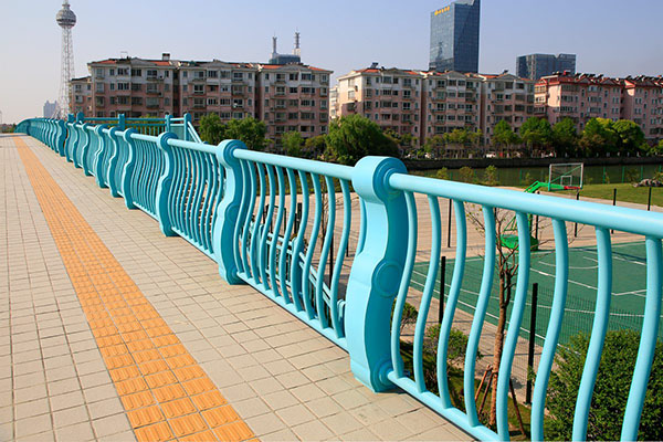 不鏽鋼欄杆（gǎn） 